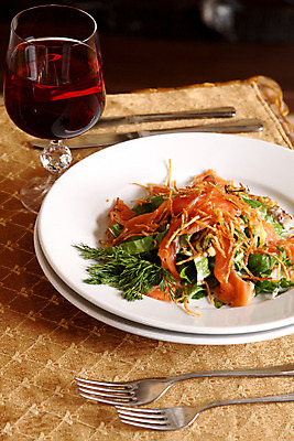 포토 JPG 해외이미지 라이프스타일 식기 접시 음식 백그라운드 채소 부분 실내 건강 육류 어류 사람없음 와인 숟가락 식사 저녁식사 샐러드 흰색 그룹 사발 그릴 인스턴트 작음 굽기 먹기 가득함 만족 준비 날것 버터 점심식사 케밥 테마 핸드메이드 전경 해외202004 해외포토 감정 컬러 식재료 모션 주방용품 주류 수저 풍경 내부 생활 수중동물 사기그릇 크기 구이 파일형식 탑뷰 이미지허브