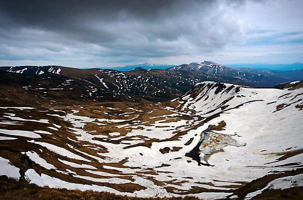 포토 JPG 해외이미지 호수 파도 여행 자연 휴식 산 풍경 사람없음 여름 강 계곡 얼음 흐름 안개 원형 개울 수증기 숲 북극 속도 러시아 지역 북쪽 산악지대 스칸디나비아 심각 해외202004 해외포토 자연요소 도형 계절 유럽 바다 컨셉 날씨 극지방 방향 생태계 파일형식 이미지허브