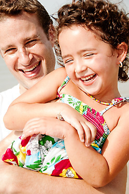 포토 JPG 해외이미지 백인 라이프스타일 커플 남자 행복 아들 어린이 컨셉 2 밭 장난 가족 놀이 하늘 휴가 주택 함께함 관리 사랑 사람 야외 두명 기쁨 육아 흰색 잡기 아빠 작음 리프팅 해외202004 해외포토 서양인 감정 컬러 농업 관계 모션 건물 생활 크기 파일형식 이미지허브