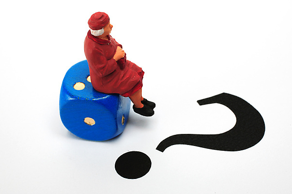 포토 JPG 해외이미지 컨셉 앉기 사람없음 위험 질문 주사위 연금 옛날 해외202004 해외포토 모션 파일형식 이미지허브