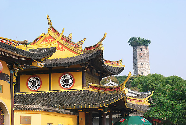 포토 JPG 해외이미지 종교 불교 동양인 사람없음 노란색 믿음 중국 사찰 역사 해외202004 해외포토 감정 아시아 컬러 종교건축 인종 파일형식 이미지허브