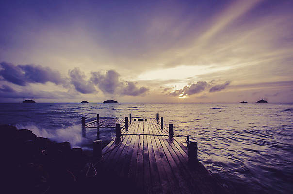 포토 JPG 해외이미지 나무 전통 산업 아시아 바다 섬 여행 건축양식 태국 자연 하늘 낚시 휴가 주택 등대 손바닥 풍경 사람없음 야외 건물 목재 초록색 물 파란색 컬러풀 농장 마을 항구 맑음 흰색 만 보트 숲 오두막 언덕 해외202004 해외포토 자연요소 식물 건축물 손 건축 나라 컬러 농업 배_교통 재료 교통시설 레저 날씨 생태계 파일형식 이미지허브