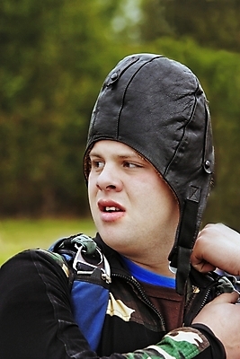 포토 JPG 해외이미지 백인 남자 날개 바람 날씨 한명 여름 파란색 어둠 침묵 벨트 던지기 계획 공항 헬멧 위험 속도 섬광 지원 해외202004 해외포토 자연요소 서양인 1 잡화 계절 컬러 컨셉 교통시설 모션 사람 소리 보호장비 파일형식 이미지허브