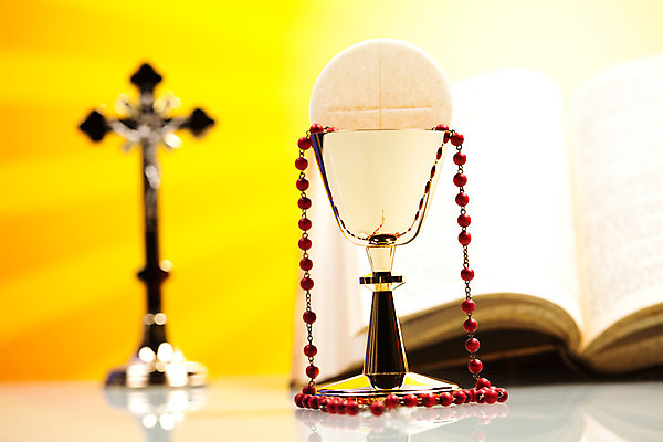 포토 JPG 해외이미지 기독교 종교 빵 십자가 옥수수 사람없음 책 교회 과자 믿음 성경 저녁식사 천주교 기도 예수 목사 확인 증거 신성 묵주 덩어리 설교 복음 성배 성찬식 성체 숭배 신앙심 해외202004 해외포토 감정 음식 종교용품 종교건축 디저트 곡류 건물 식사 신_종교 성직자 파일형식 이미지허브