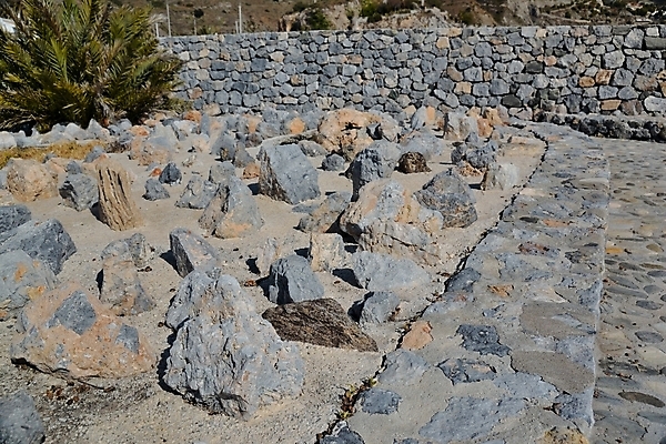 포토 JPG 해외이미지 공원 유럽 파도 바다 여행 하늘 휴가 휴식 산 주택 파노라마 풍경 사람없음 야외 여름 파란색 태양 시골 도시 스페인 지중해 스페인어 안달루시아 철책 터키석 해외202004 해외포토 자연요소 계절 공공시설 나라 컬러 컨셉 촬영기법 건물 보석 파일형식 이미지허브