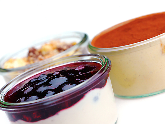 포토 JPG 해외이미지 실내 종류 사람없음 다양 세개 흰배경 푸딩 해외202004 해외포토 다수 백그라운드 디저트 3 내부 흰색 파일형식 이미지허브