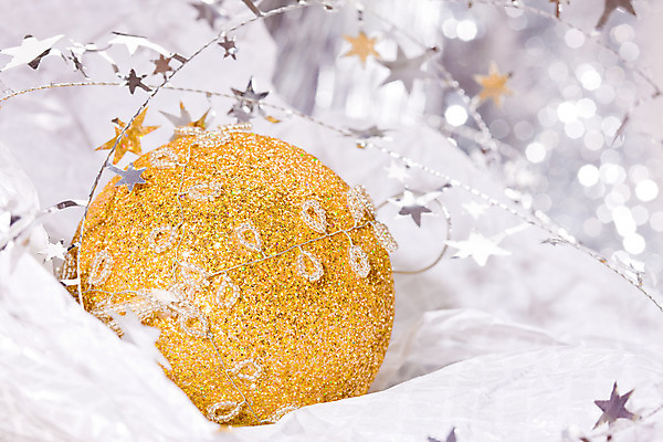 포토 JPG 해외이미지 별 종이 백그라운드 크리스마스 공 휴가 새해 사람없음 장식 흰색 축하 황금 질감 여의주 해외202004 해외포토 자연요소 기념일 컬러 컨셉 파일형식 이미지허브