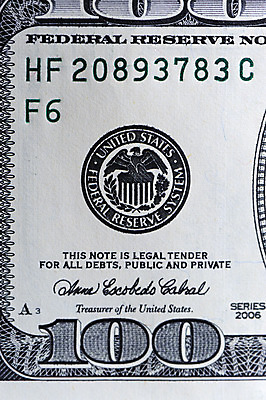 포토 JPG 해외이미지 1 종이 얼굴 백그라운드 돈 비즈니스 사람 사람없음 판매 달러 동전 미국 저축 재산 민트 오브젝트 사인 대출 계좌 넘어짐 정부 비용 해외202004 해외포토 북아메리카 모션 신체부위 금융 경제 허브 파일형식 이미지허브