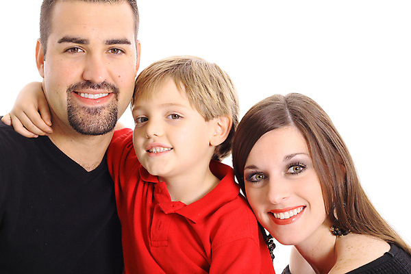 포토 JPG 해외이미지 모델 커플 행복 아들 어린이 가족 엄마 갈색머리 함께함 건강 사랑 사람 앉기 소년 20대 세명 30대 부모 금발 육아 흰색 그룹 아빠 히스패닉 고립 스페인어 해외202004 해외포토 헤어스타일 남자 감정 컬러 컨셉 관계 모션 청년 장년 파일형식 이미지허브