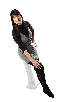 포토 JPG 해외이미지 백인 모델 행복 백그라운드 갈색머리 한명 서기 유행 검은색 흰색 레깅스 고립 해외202004 해외포토 서양인 1 헤어스타일 감정 컬러 모션 하의 사람 파일형식 이미지허브