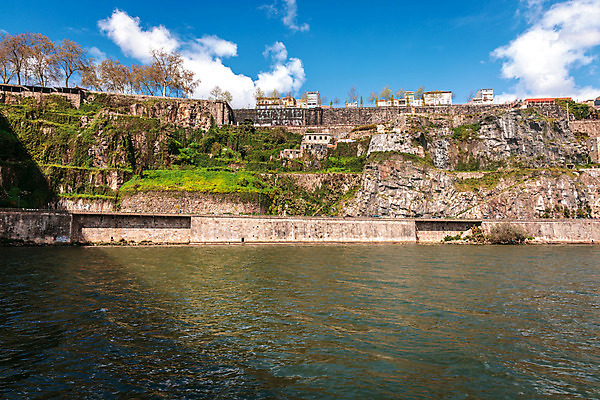포토 JPG 해외이미지 여행 건축양식 풍경 사람없음 강 와인 보트 포르투갈 호기심 엽서 양조장 해외202004 해외포토 건축 감정 유럽 컨셉 배_교통 주류 편지 파일형식 이미지허브