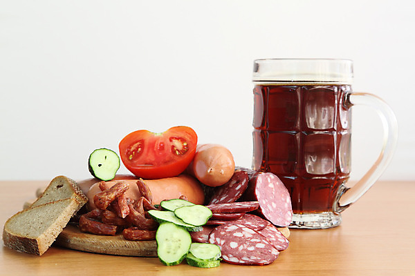 포토 JPG 해외이미지 라이프스타일 음료 음식 빵 백그라운드 십자가 토마토 채소 부분 오이 맥주 샌드위치 건강 육류 돼지고기 사람없음 가로 빨간색 주방 식사 저녁식사 소고기 추위 신선 그룹 소시지 상추 자르기 배열 먹기 배고픔 날씬함 오브젝트 상쾌 개성 점심식사 넘어짐 단백질 뷔페 살라미 식품점 해로움 해외202004 해외포토 감정 컬러 컨셉 식재료 모션 주류 생활 상점 가공식품 몸매 영양소 파일형식 이미지허브