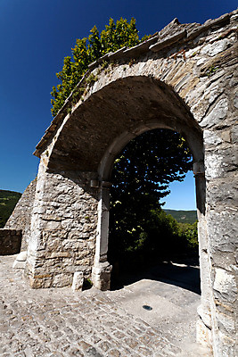 포토 JPG 해외이미지 전통 디자인 외관 유럽 문화 벽 여행 백그라운드 패턴 건축양식 하늘 벽돌 사람없음 건물 파란색 빛 수확 골동품 바위 중세 역사 클래식 아치 대문 크로아티아 그런지 옛날 해외202004 해외포토 건축물 건축 나라 컬러 컨셉 무늬 농업 문 돌_바위 파일형식 이미지허브