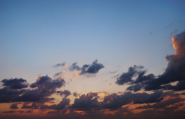 포토 JPG 해외이미지 구름 백그라운드 패턴 오렌지 자연 하늘 날씨 파노라마 풍경 사람없음 야외 빛 햇빛 태양 일출 어둠 침묵 황혼 일몰 새벽 활발 황금 신비 열정 천국 웅장함 수평선 해외202004 해외포토 자연요소 감정 컨셉 무늬 과일 촬영기법 노을 소리 생태계 파일형식 이미지허브