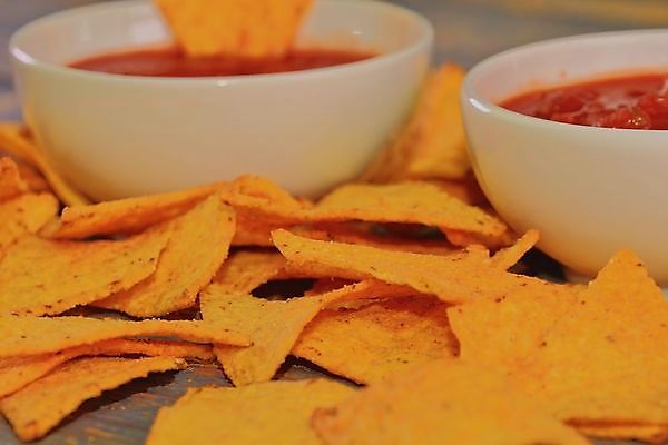 포토 JPG 해외이미지 접시 음식 토마토 고추 멕시코 감자 마늘 옥수수 요리 사람없음 목재 빨간색 노란색 파티 식사 신선 뜨거움 조미료 사발 맛 정상 먹기 향신료 속도 매움 후추 타코 점심식사 살사댄스 짠맛 할라피뇨 해로움 핸드메이드 해외202004 해외포토 나무 식기 컬러 컨셉 북아메리카 채소 재료 모션 곡류 이벤트 춤 사기그릇 향미료 파일형식 이미지허브