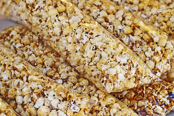 포토 JPG 해외이미지 음식 가방 옥수수 사람없음 시장 달콤 팝콘 칼로리 매각 제의 해외202004 해외포토 잡화 곡류 맛 파일형식 이미지허브