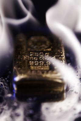 포토 JPG 해외이미지 백그라운드 컨셉 성공 불 추상 불꽃 사람없음 빨간색 물 금융 빛 노란색 검은색 어둠 뜨거움 재산 황금 고급 떨어짐 심볼 순수 오브젝트 투자 보물 금괴 연소 광 주조 해외202004 해외포토 자연요소 컬러 무늬 비즈니스 경제 파일형식 이미지허브