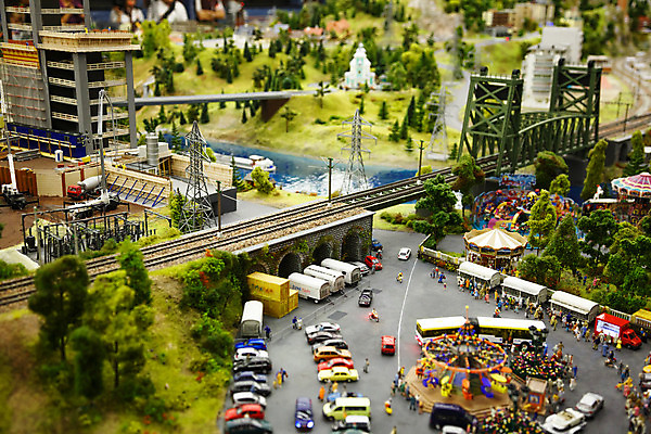 포토 JPG 해외이미지 교통시설 자동차 사람없음 장난감 미니어처 기차 도시 역 오브젝트 선로 해외202004 해외포토 육상교통 교통 대중교통 모형 시설 파일형식 이미지허브