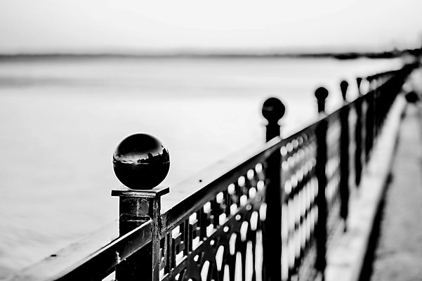 포토 JPG 해외이미지 산업 선 바다 여행 백그라운드 무늬 건축양식 통신 자연 하늘 아침 휴가 풍경 사람없음 건물 물 울타리 강 일출 금속 검은색 일몰 새벽 수확 역사 저녁 연결 철 남쪽 블러 빅토리아 옛날 해외202004 해외포토 주간 자연요소 건축물 건축 컬러 농업 재질 담장 노을 야간 방향 생태계 파일형식 이미지허브