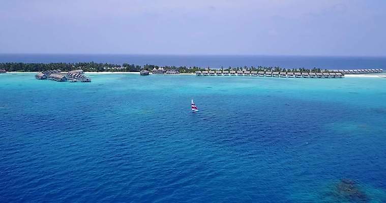 포토 JPG 해외이미지 바다 섬 백그라운드 자연 하늘 휴가 휴식 안테나 풍경 사람없음 물 여름 파란색 모래사장 맑음 흰색 모래언덕 석호 몰디브 드론 터키석 파라다이스 해외202004 해외포토 자연요소 계절 아시아 컬러 컨셉 통신 날씨 보석 언덕 생태계 파일형식 이미지허브