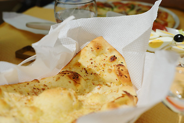 포토 JPG 해외이미지 접시 음식 백그라운드 부분 유리 탁자 건강 요리 사람없음 계란 식사 빵집 샐러드 껍질 신선 황금 아침식사 상품 굽기 먹기 유기농 반죽 덩어리 내추럴 영양분 피타 핸드메이드 해외202004 해외포토 식기 웰빙 빵 가구 모션 재질 상점 알 구이 파일형식 이미지허브