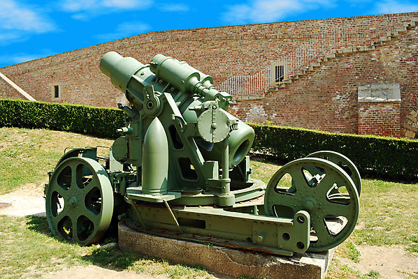 포토 JPG 해외이미지 무기 사람없음 초록색 총 역사 큼 철 군용 전쟁 과거 육군 무거움 대포 철강 해외202004 해외포토 컬러 컨셉 군대 무게 크기 파일형식 이미지허브