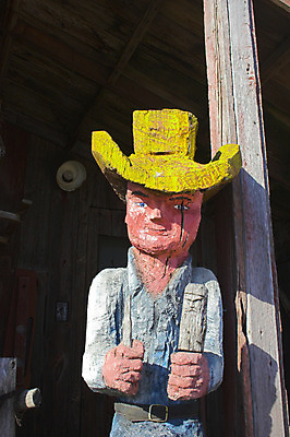 포토 JPG 해외이미지 농업 건축양식 자연 주택 풍경 사람없음 야외 초록색 여름 파란색 태양 농장 노란색 마을 맑음 미국 페인트 시골 신선 역사 균열 유기농 심플 목공예 밭일 서쪽 옛날 파라다이스 평야 해외202004 해외포토 자연요소 웰빙 계절 건축 산업 컬러 북아메리카 모션 날씨 건물 공예 방향 생태계 파일형식 이미지허브