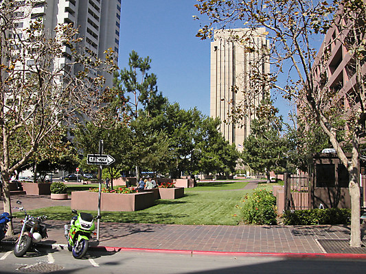 포토 JPG 해외이미지 공원 도로 선 스포츠 바다 여행 요트 비즈니스 자연 하늘 호텔 휴가 거리 항해 풍경 사람없음 물 여름 파란색 빛 사무실 반사 우주 항구 미국 일몰 도시 만 보트 황금 도심 큼 사인 캘리포니아 태평양 스카이라인 서쪽 해외202004 해외포토 자연요소 계절 공공시설 길 컬러 북아메리카 배_교통 교통시설 숙소 노을 크기 방향 생태계 파일형식 이미지허브