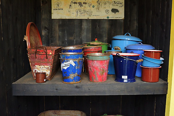 포토 JPG 화분 선반 사람없음 창고 오브젝트 부식 원예 원예용품 국내포토 가구 생활용품 취미 파일형식