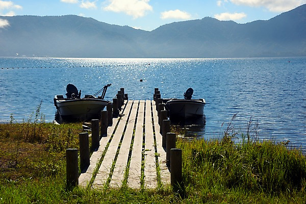 포토 JPG 주간 구름 자연 하늘 산 풍경 사람없음 야외 강 일본 보트 나루터 선창가 도치기 국내포토 자연요소 아시아 배_교통 항구 생태계 파일형식