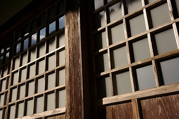 포토 JPG 주간 사람없음 야외 문 일본 목조 일본건축 목조주택 효고 국내포토 자연요소 아시아 동양건축 파일형식