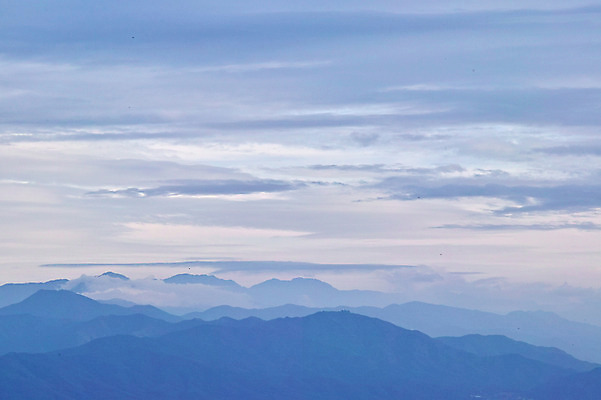 포토 JPG 주간 구름 자연 하늘 산 풍경 사람없음 야외 일본 나가노 국내포토 자연요소 아시아 생태계 파일형식