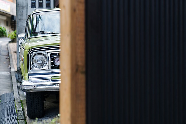 포토 JPG 주간 자동차 거리풍경 사람없음 야외 아웃포커스 주차 국내포토 자연요소 육상교통 거리 촬영기법 풍경 파일형식