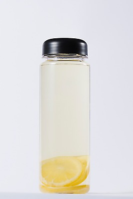 포토 JPG 음료 사람없음 카페 차 레몬 메뉴 레몬티 텀블러 과일차 국내포토 과일 컵 차_음료 상점 파일형식