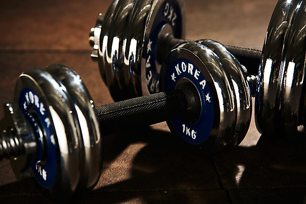 포토 JPG 다이어트 그림자 사람없음 운동 아령 목표 국내포토 컨셉 건강 파일형식