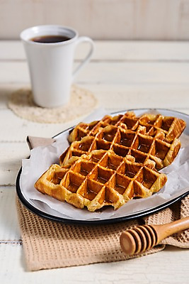 포토 JPG 커피 음료 음식 사람없음 목재 세트 카페 천 메뉴 브런치 아메리카노 와플 나무배경 국내포토 나무 백그라운드 재료 디저트 상점 식사 직물 파일형식