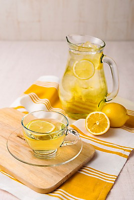 포토 JPG 음료 디저트 사람없음 세트 카페 차 찻잔 천 레몬 메뉴 레몬티 트로피컬아트 과일차 국내포토 음식 과일 잔 차_음료 상점 직물 그림 파일형식