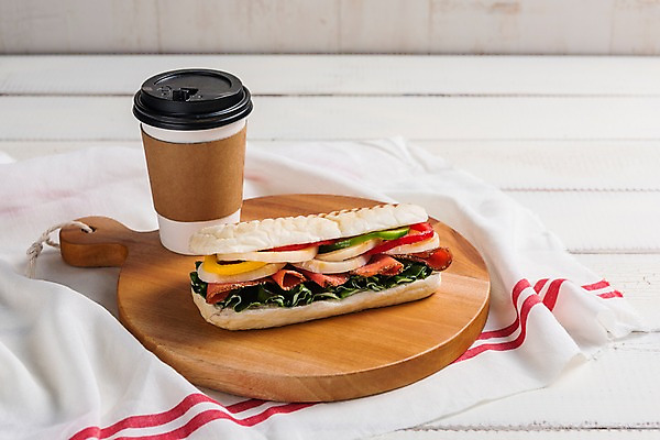 포토 JPG 커피 음료 음식 빵 디저트 샌드위치 사람없음 목재 세트 카페 천 메뉴 브런치 테이크아웃컵 나무배경 국내포토 나무 백그라운드 재료 컵 상점 식사 직물 파일형식