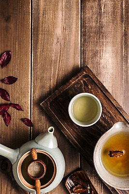 포토 JPG 음료 디저트 잔 사람없음 목재 세트 카페 채망 차 다도 찻주전자 메뉴 찻잎 허브차 나무배경 국내포토 나무 식기 음식 백그라운드 재료 주전자 주방용품 차_음료 상점 예절 파일형식