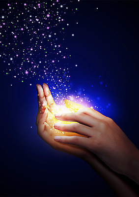 PSD 편집 편집이미지 손 신체부위 빛 반짝임 양손 이미지편집 모션 사람 파일형식