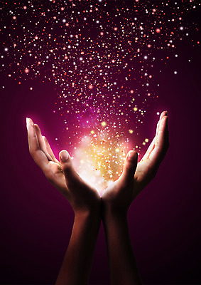 PSD 편집 편집이미지 손 신체부위 빛 반짝임 양손 이미지편집 모션 사람 파일형식