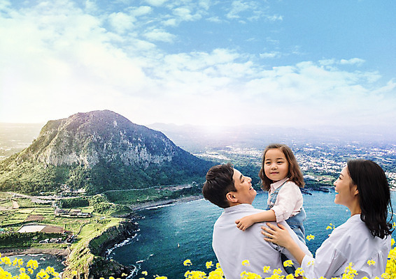 PSD 구름 편집 편집이미지 여자 남자 딸 어린이 바다 여행 가족 안기 하늘 엄마 산 웃음 상반신 성인 뒷모습 세명 한국인 아빠 유채 이미지편집 자연요소 꽃 뷰포인트 관계 모션 표정 사람 동양인 파일형식