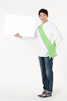 포토 JPG 스튜디오촬영 전신 배너 남자 캠페인 사각프레임 프레임 실내 한명 서기 웃음 들기 손짓 성인 옆모습 30대 자연보호 그린캠페인 한국인 가리킴 흰배경 어깨띠 성인남자한명만 국내포토 1 뷰포인트 백그라운드 모션 자연 표정 사람 동양인 내부 장년 사각형 흰색 보호 남자한명만 성인남자만 파일형식