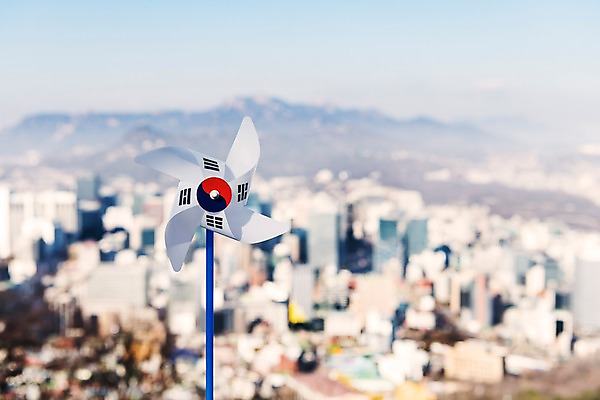 포토 JPG 주간 문화 서울 한국 사람없음 야외 아웃포커스 도시 국기 태극기 삼일절 바람개비 애국심 광복절 국내포토 자연요소 아시아 촬영기법 공휴일 국경일 파일형식