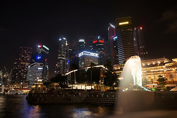 포토 JPG 여행 야경 빌딩 사람없음 야외 강 사자 분수 싱가폴 멜라이언파크 멀라이언타워 국내포토 공원 아시아 포유류 건물 야간 파일형식 풍경_경치