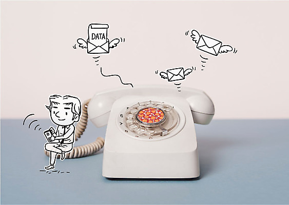 편집이미지 남자 한명 앉기 성인 편지 전화기 유선전화기 문자메시지 이미지편집 AI파일 1 모션 사람 메시지 파일형식 벡터