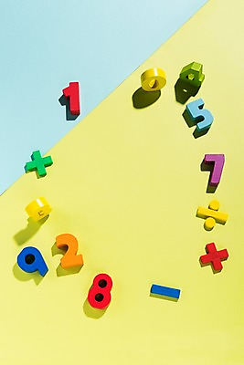 포토 JPG 스튜디오촬영 교육 생각 놀이 사람없음 단어 숫자 덧셈 뺄셈 교구 나누기 곱셈 에듀케이션 국내포토 문자 실내 수학 파일형식