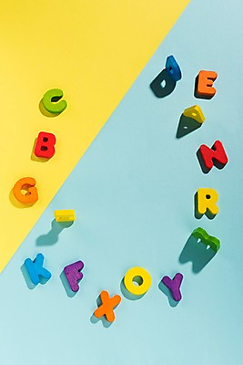 포토 JPG 스튜디오촬영 알파벳 영어 교육 생각 놀이 사람없음 단어 블록 교구 에듀케이션 국내포토 문자 실내 파일형식