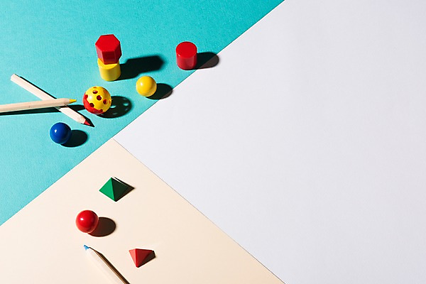 포토 JPG 스튜디오촬영 교육 생각 놀이 색연필 사람없음 블록 교구 에듀케이션 국내포토 학용품 실내 파일형식