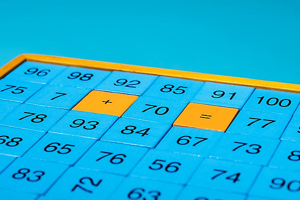 포토 JPG 스튜디오촬영 기호 교육 생각 놀이 사람없음 숫자 블록 수학 교구 에듀케이션 국내포토 문자 교과목 실내 파일형식